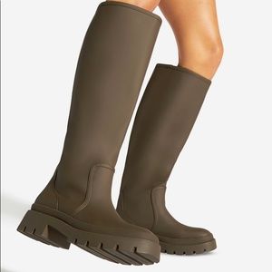 Boutique Brand New Army Green Lug Sole chunky rain boots